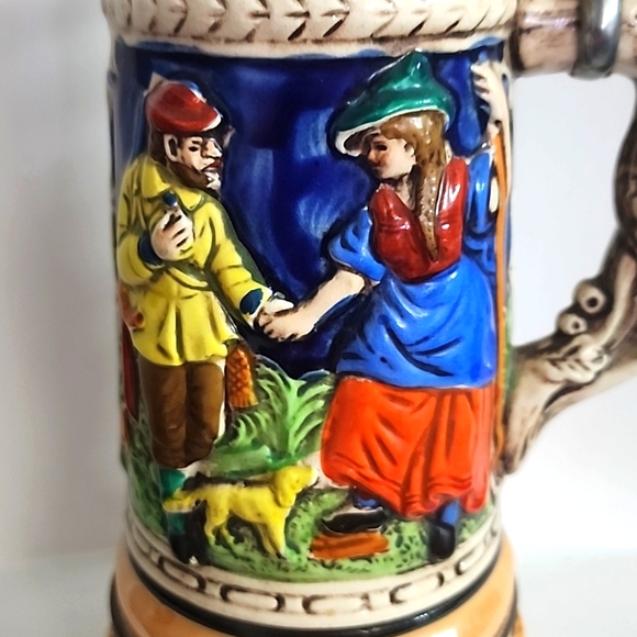 Vintage Hand-crafted German-made Beer Stein Music Box - Picture 3 of 9